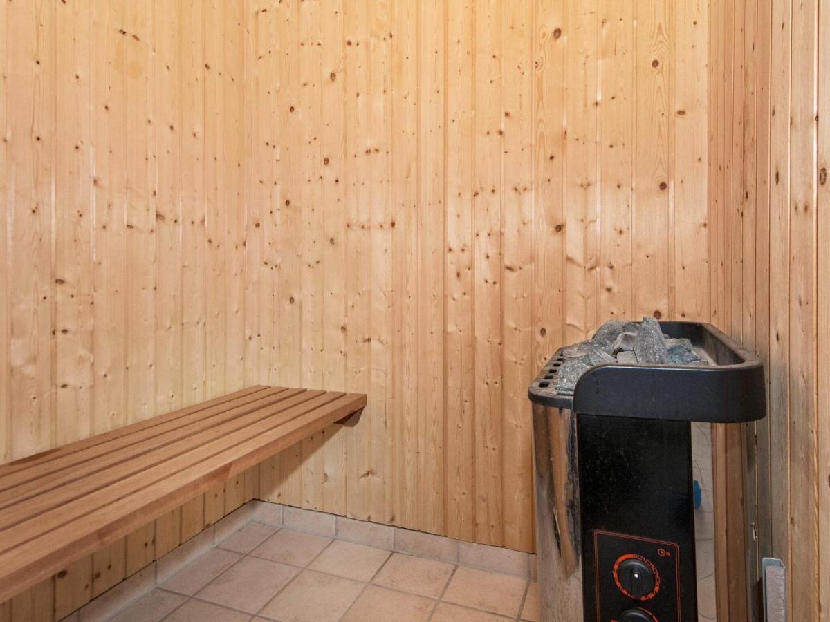 8 Person Holiday Home In Ulfborg Bagian luar foto